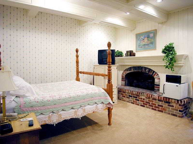 Best Western Grandma'S Feather Bed Mendenhaven Rom bilde